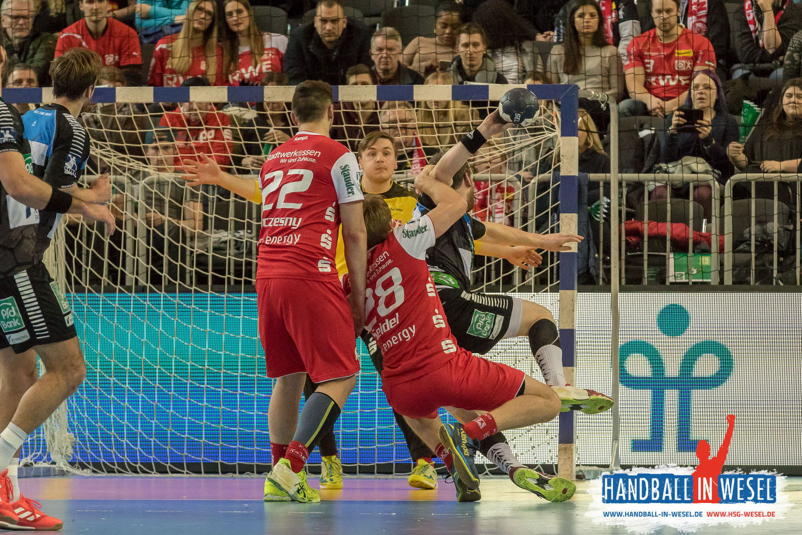 HC Rhein Vikings - TuSEM Essen 32:29 (17:14) / 2.Liga / DKB Hand